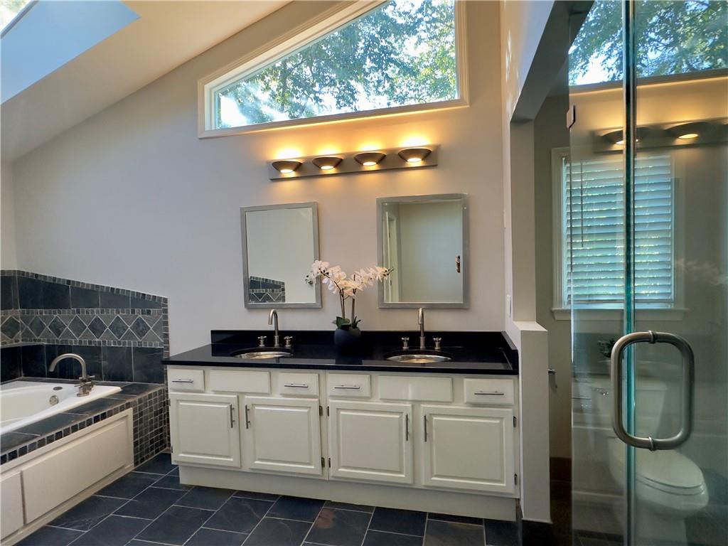 1157 Alexandria Court NE