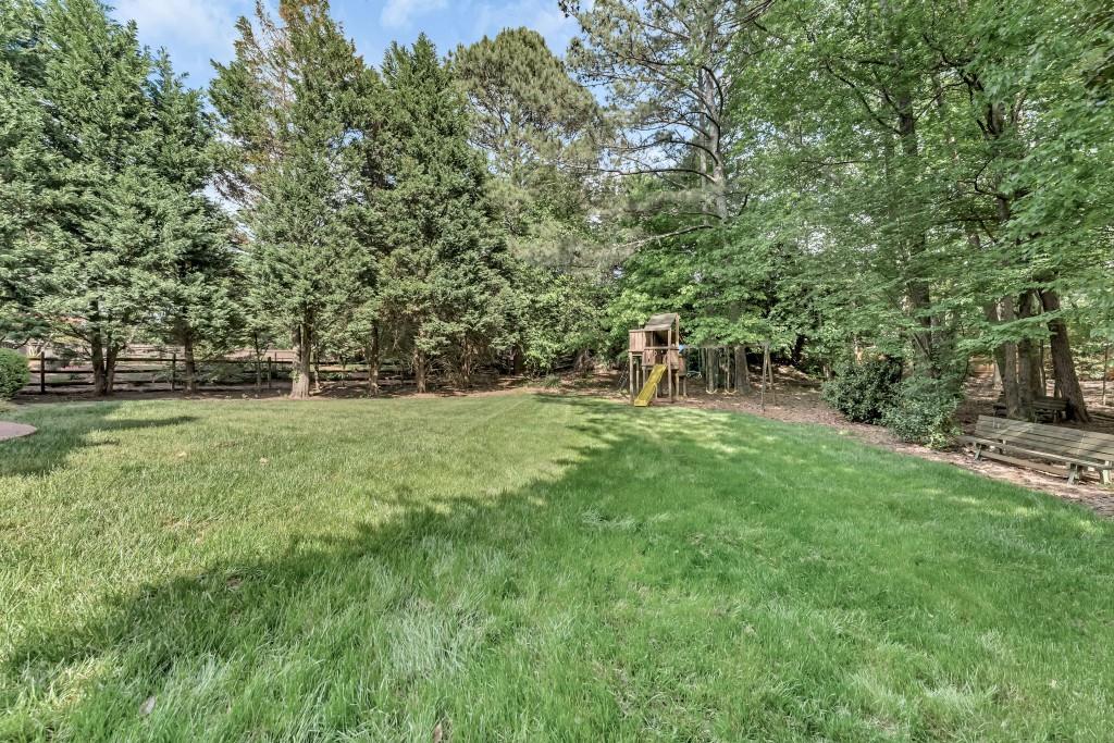 1250 Rosewood Drive