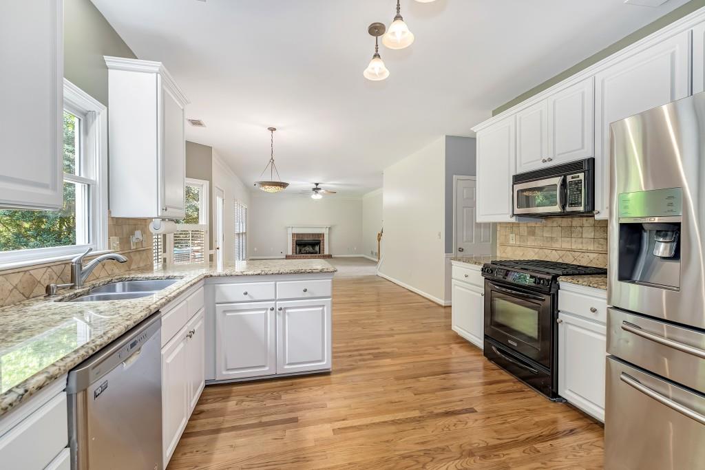 1250 Rosewood Drive