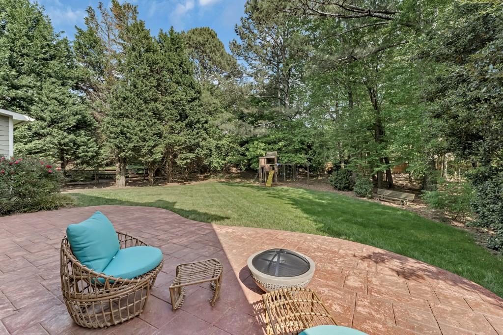 1250 Rosewood Drive