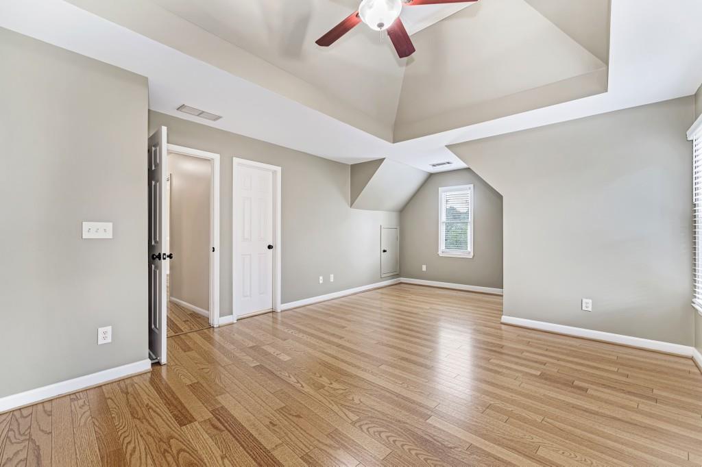 1250 Rosewood Drive