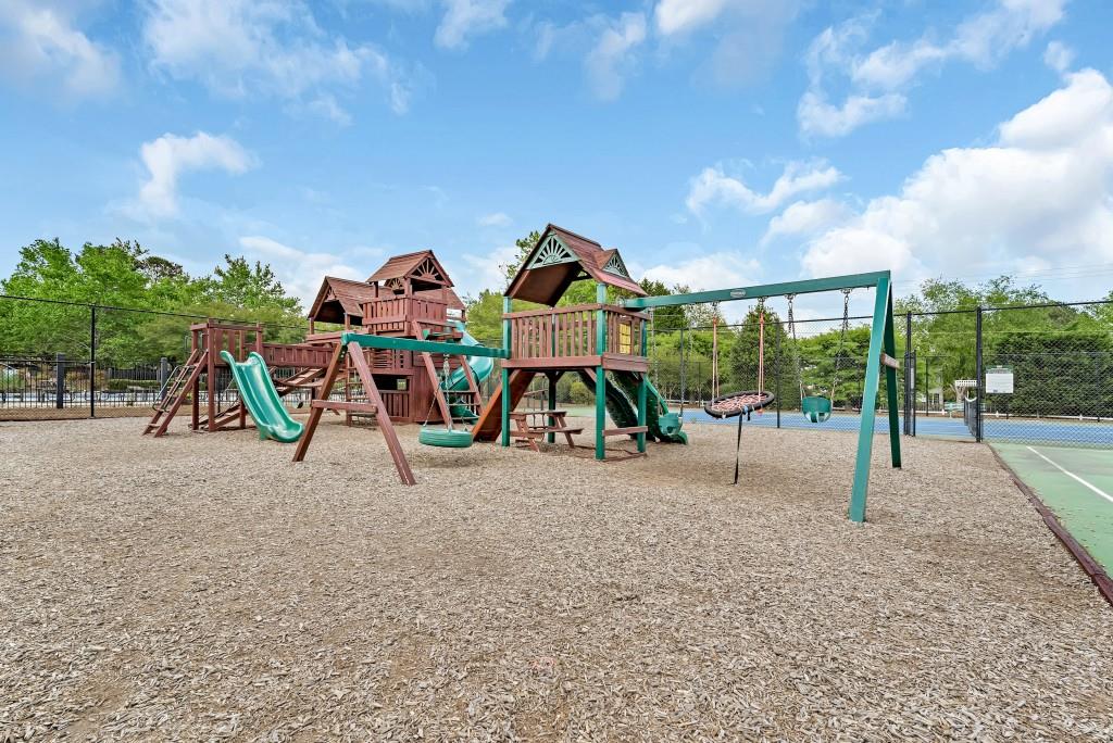 1250 Rosewood Drive