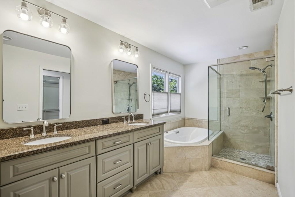 4082 McClatchey Circle NE