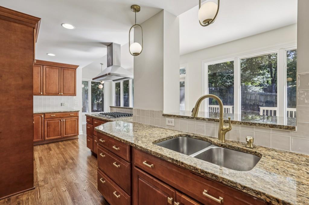 4082 McClatchey Circle NE