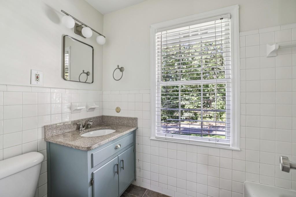 4082 McClatchey Circle NE