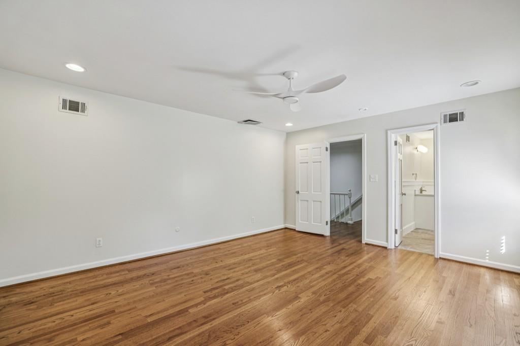 4082 McClatchey Circle NE