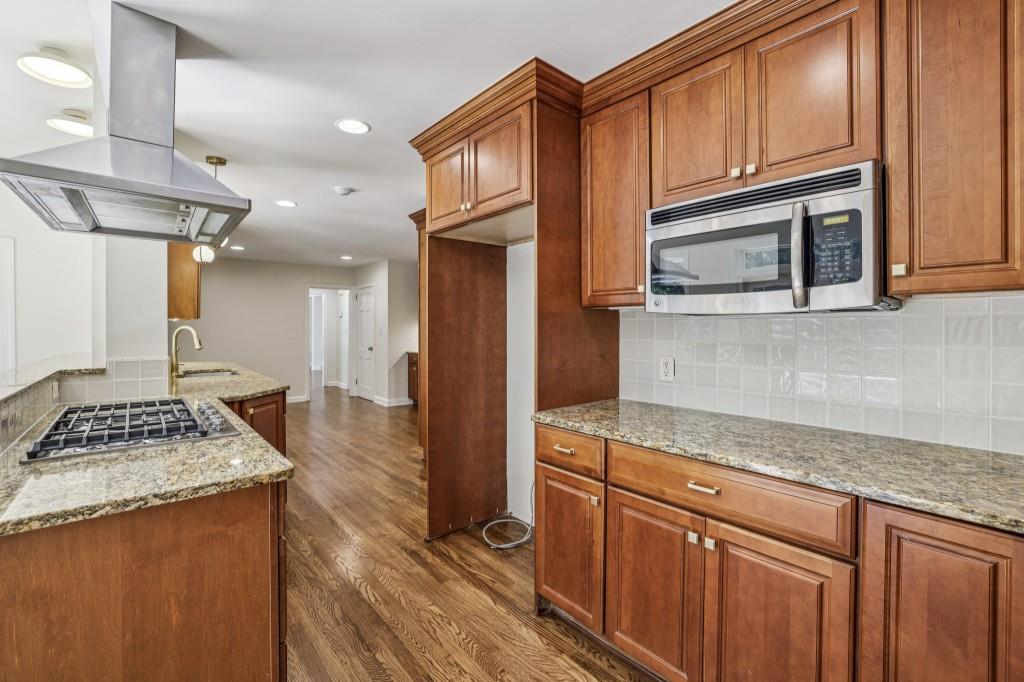 4082 McClatchey Circle NE