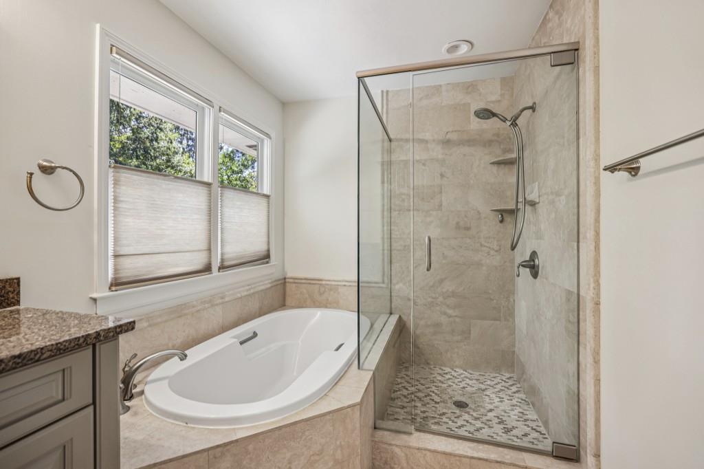 4082 McClatchey Circle NE