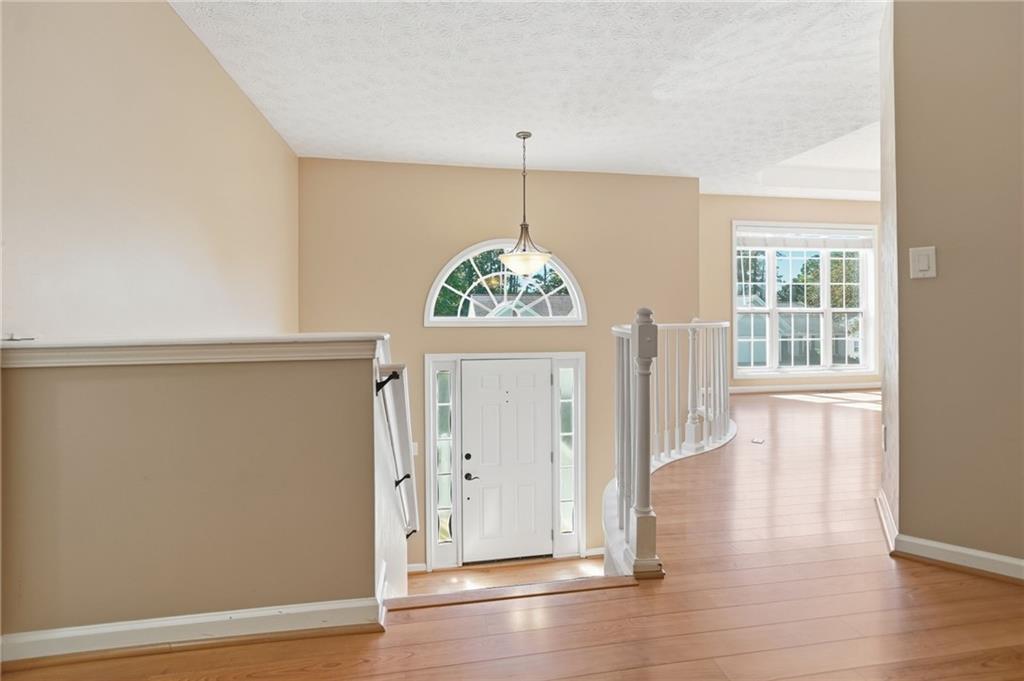 208 Park Forest Way NW