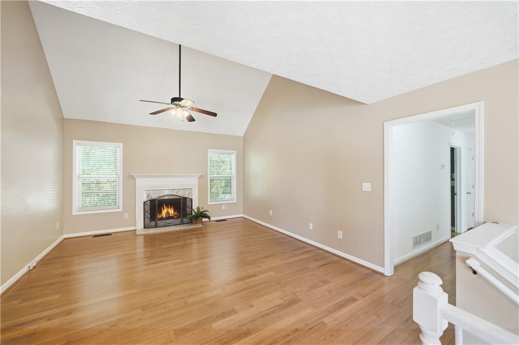 208 Park Forest Way NW