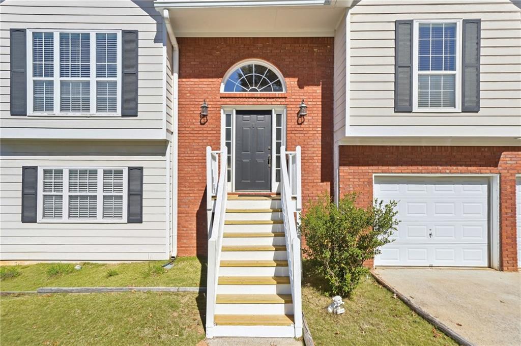 208 Park Forest Way NW