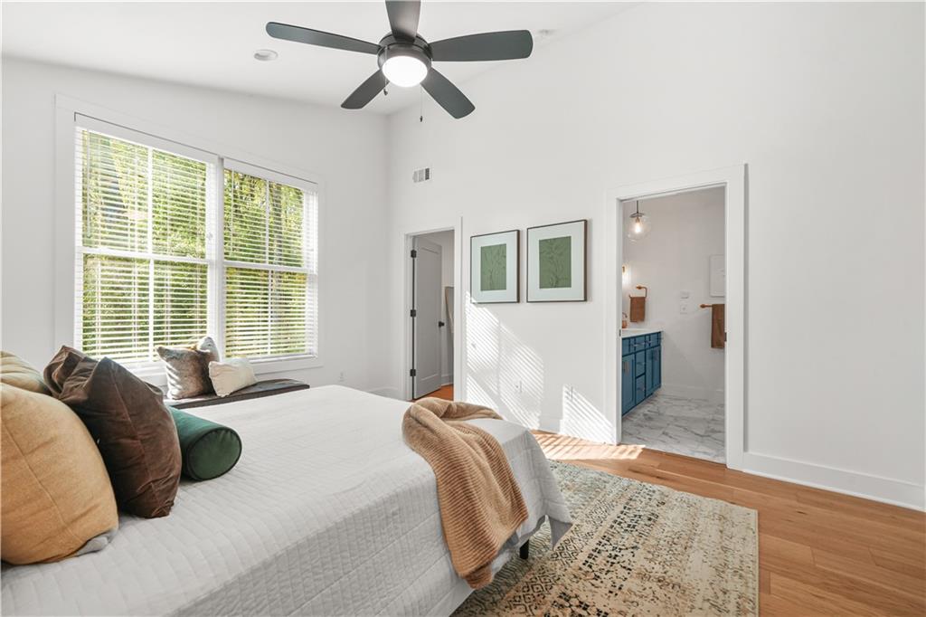 2205 Meador Avenue SE