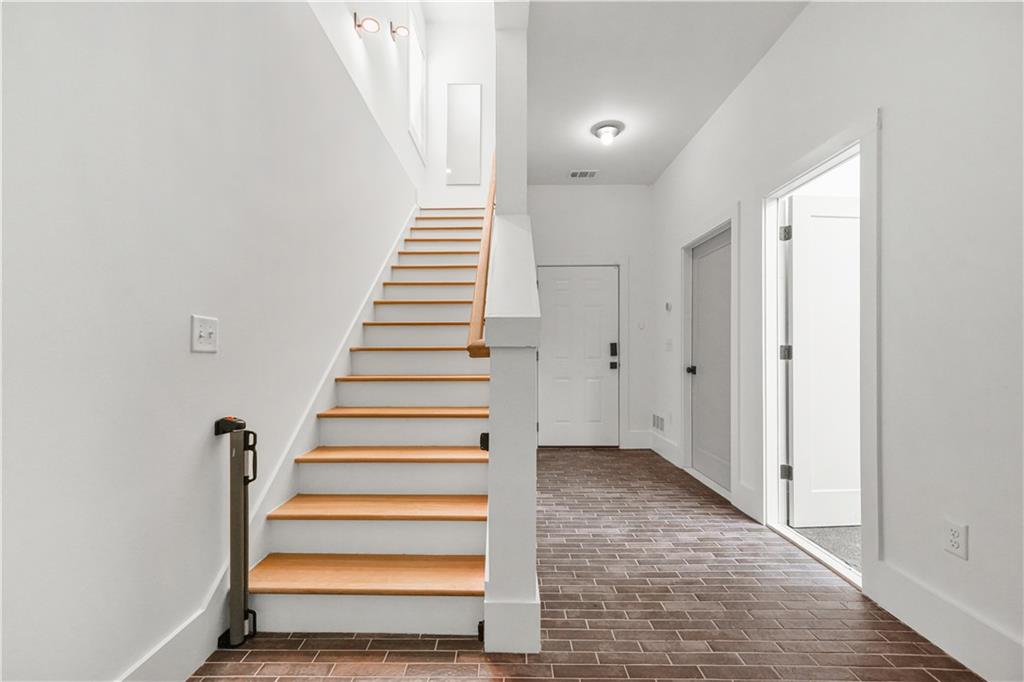 2205 Meador Avenue SE