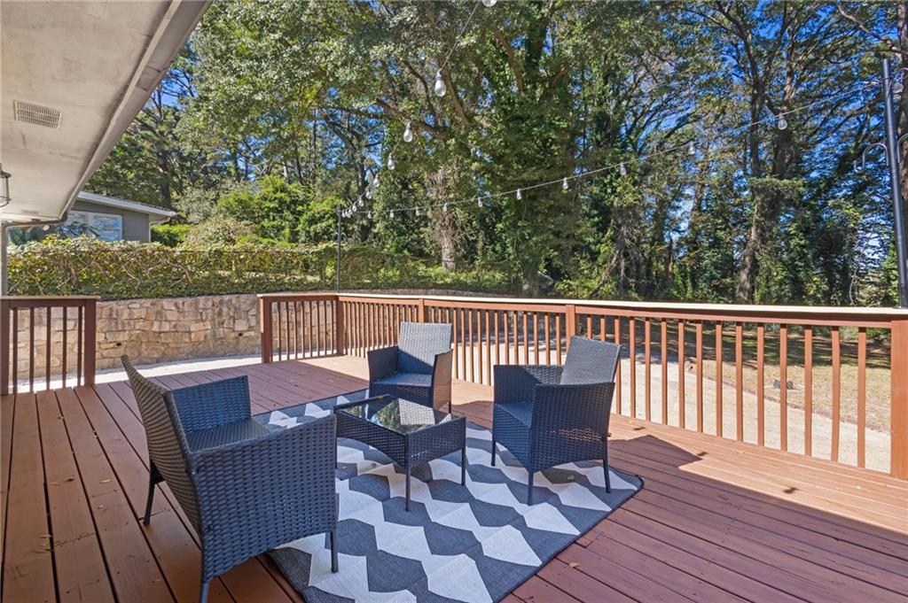 740 Custer Avenue SE