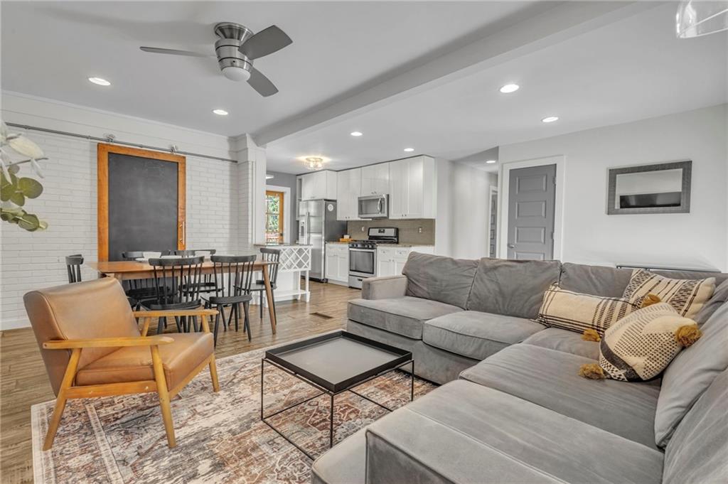 740 Custer Avenue SE