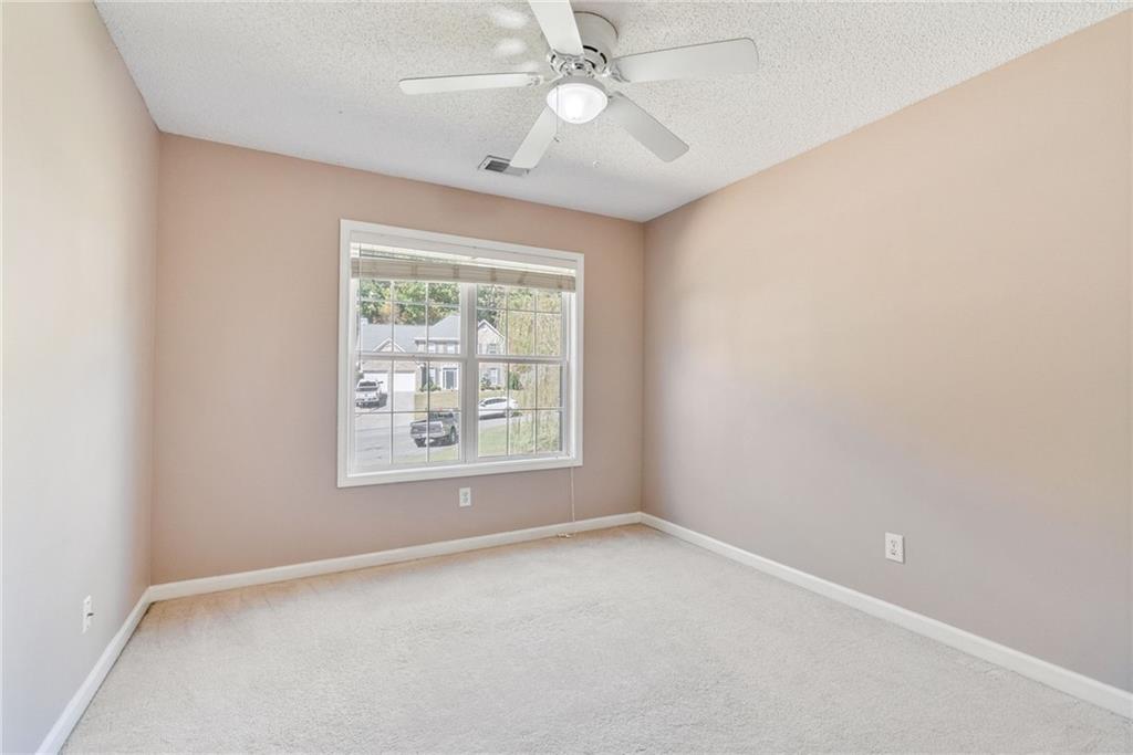 906 Wandering Vine Drive SE