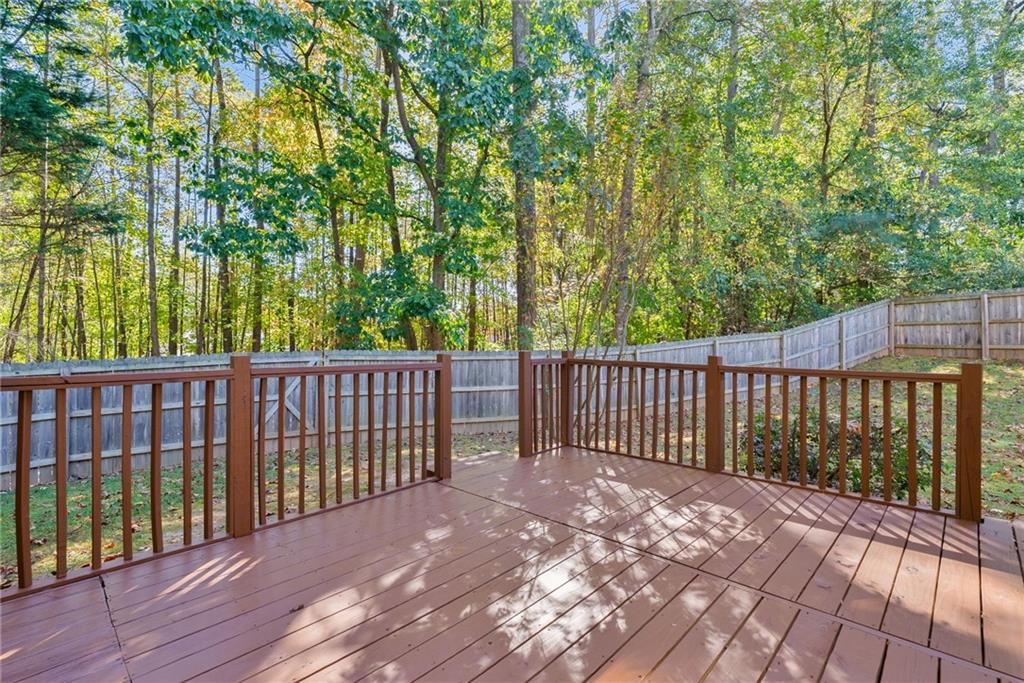 906 Wandering Vine Drive SE