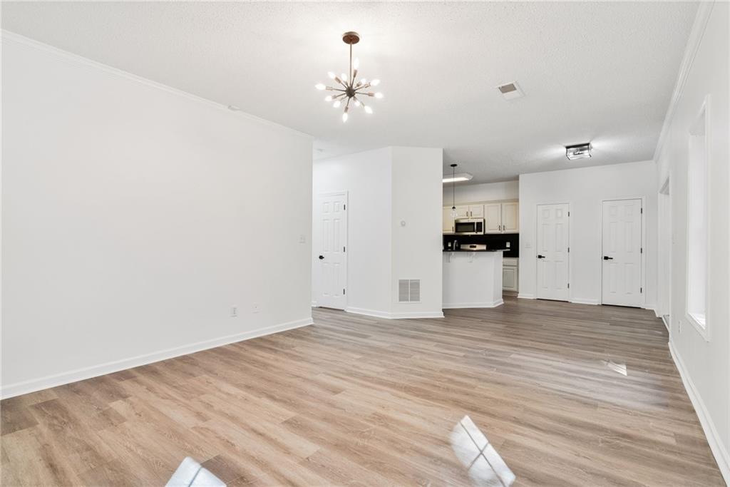 906 Wandering Vine Drive SE