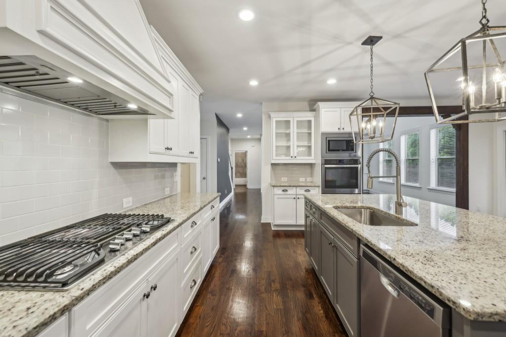 3705 Williams Point Drive