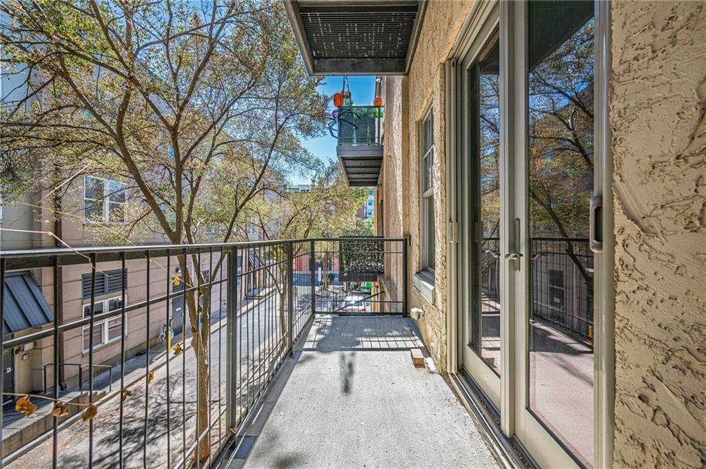 925 Garrett Street SE Unit 215