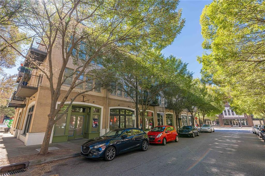 925 Garrett Street SE Unit 215