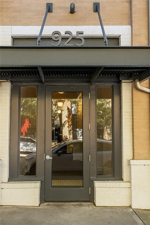 925 Garrett Street SE Unit 215