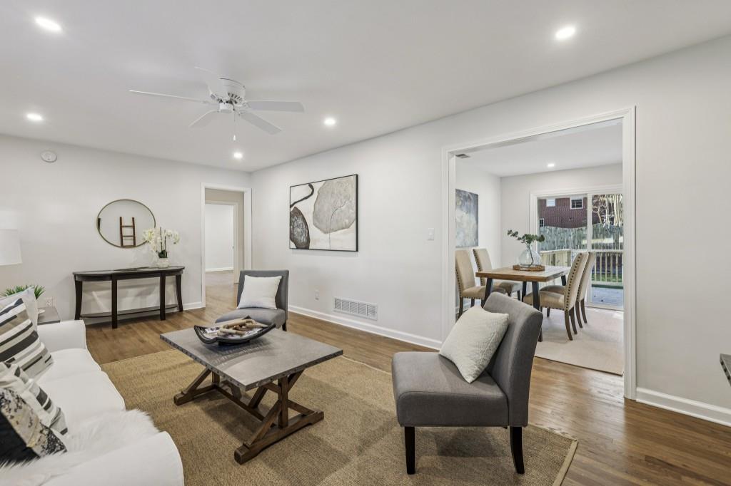 1593 Van Epps Street SE