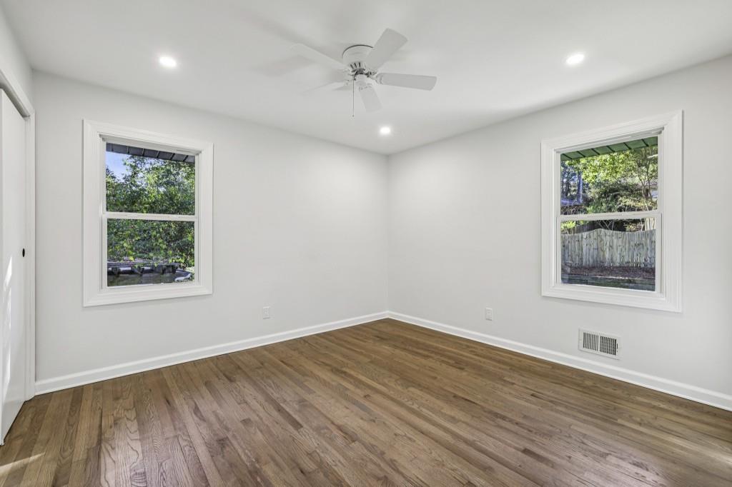 1593 Van Epps Street SE