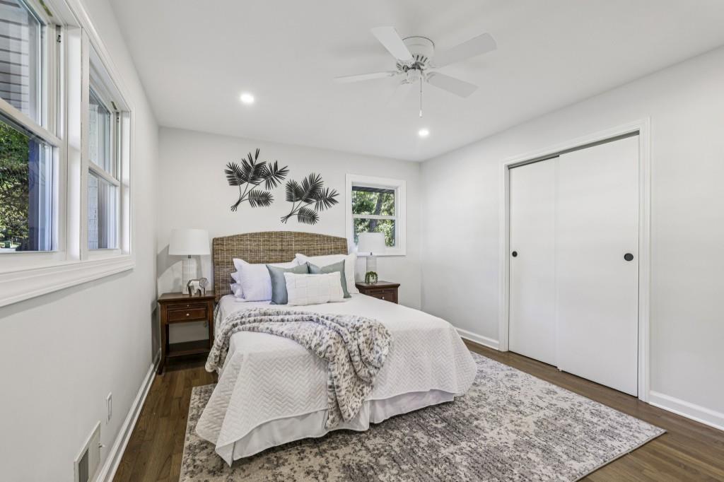 1593 Van Epps Street SE