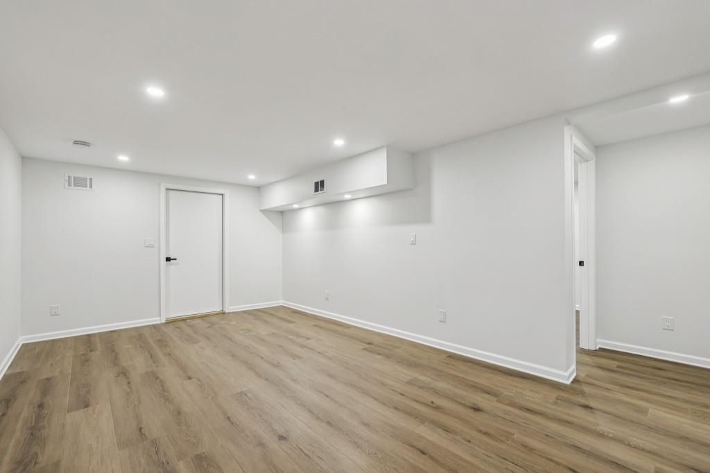 1593 Van Epps Street SE