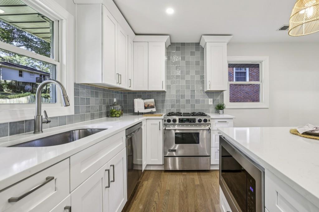 1593 Van Epps Street SE