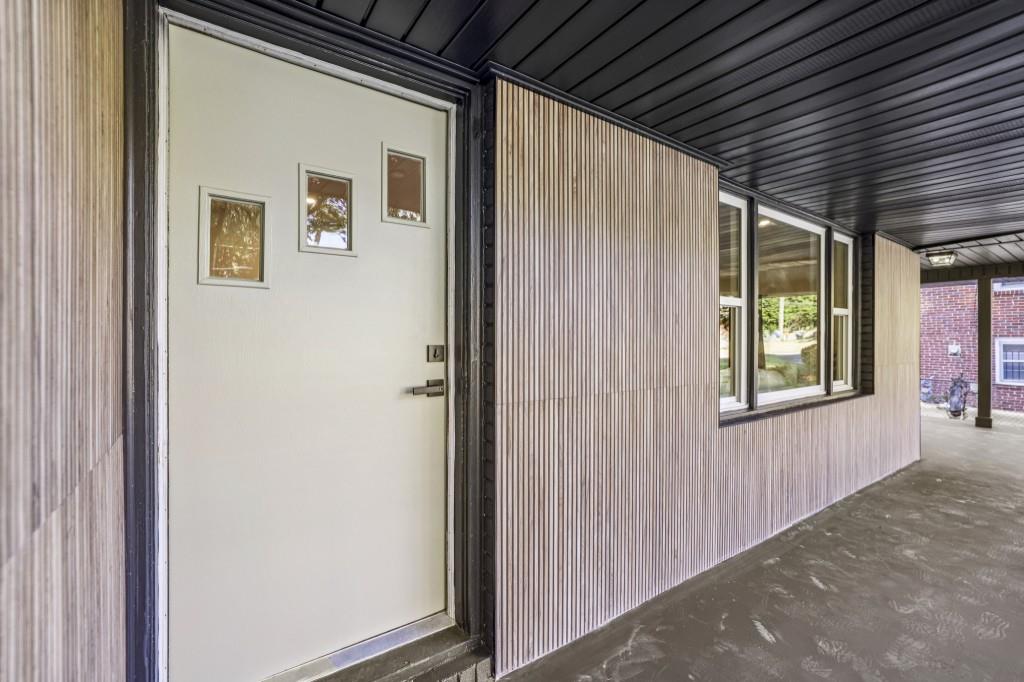 1593 Van Epps Street SE