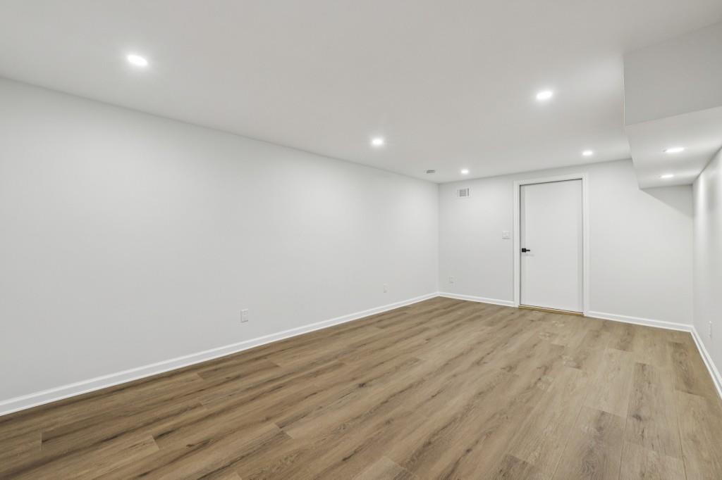 1593 Van Epps Street SE