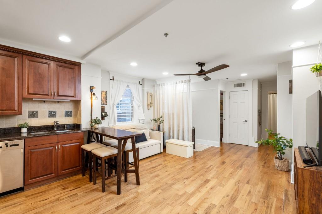 259 14th Street NE Unit B103