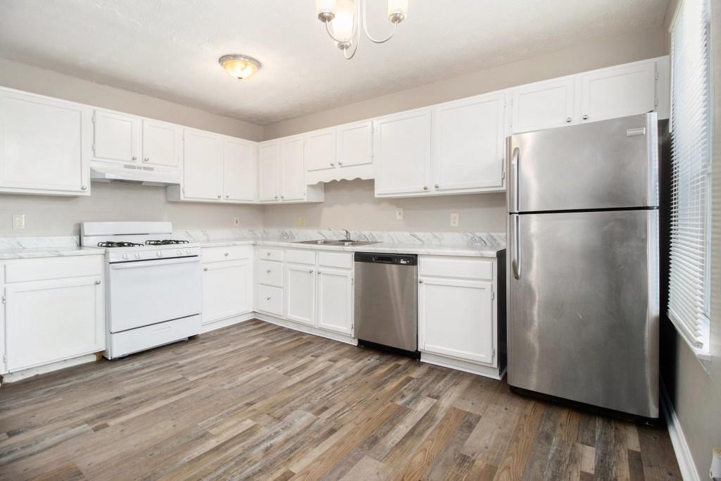 3521 Kingswood Trail