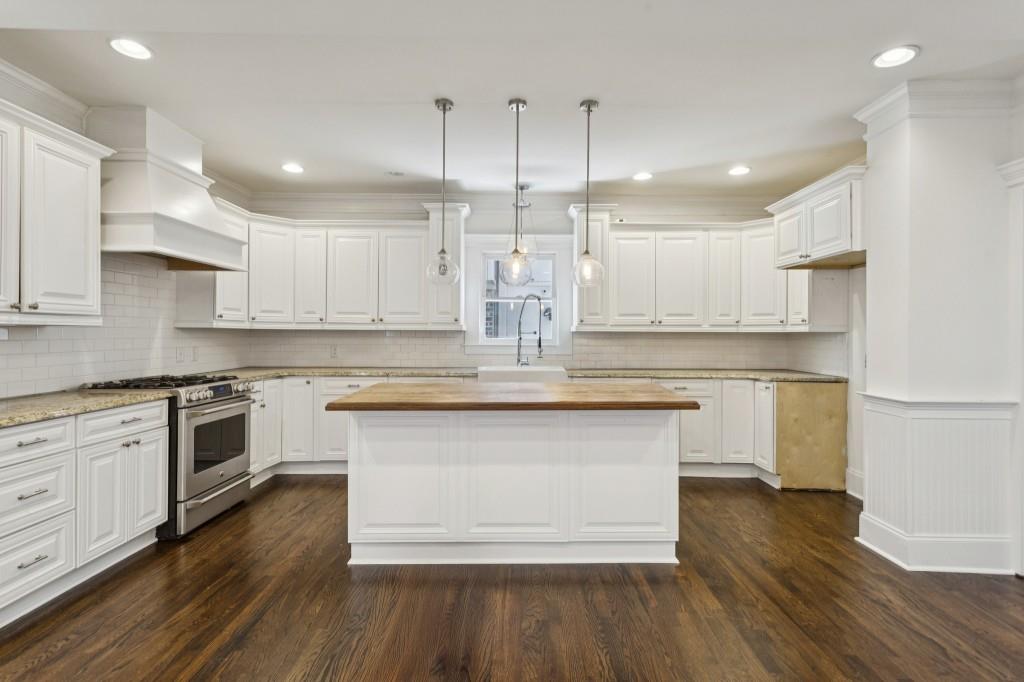 546 Highland Avenue NE