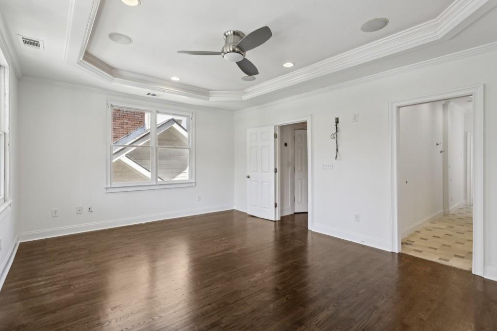 546 Highland Avenue NE