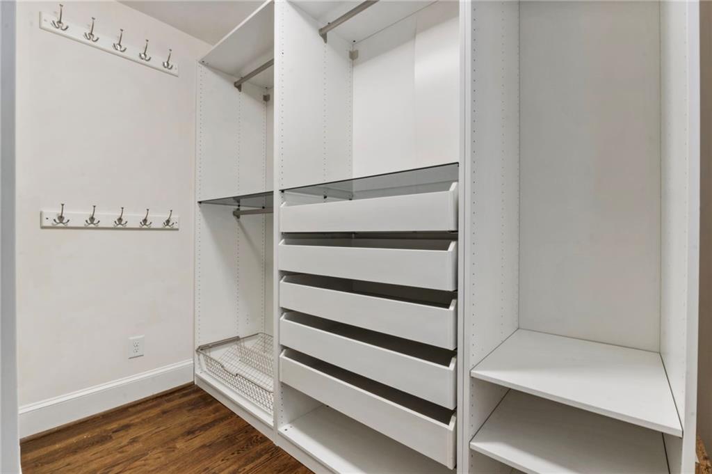 817 Highland Terrace NE