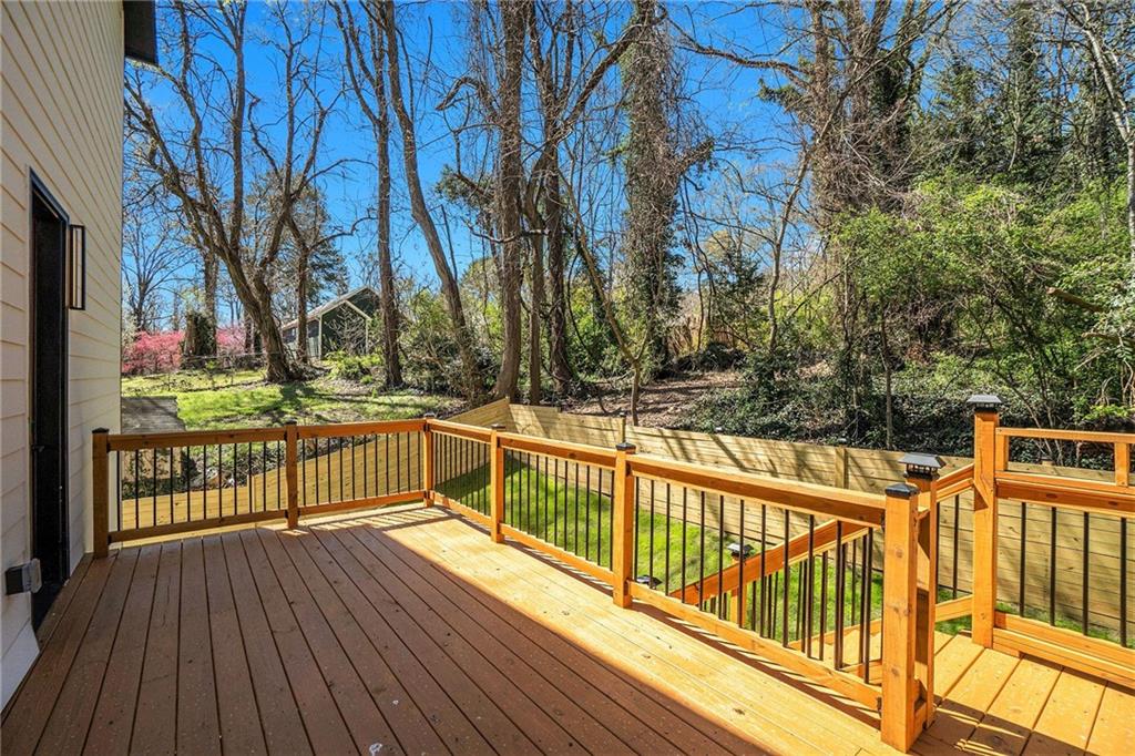 608 S Evelyn Place NW