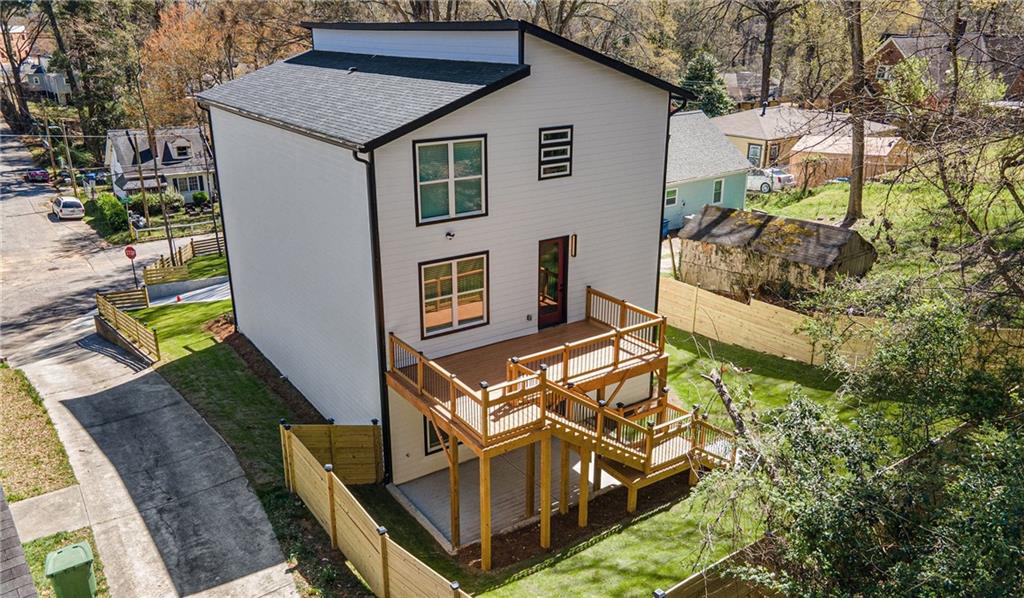 608 S Evelyn Place NW