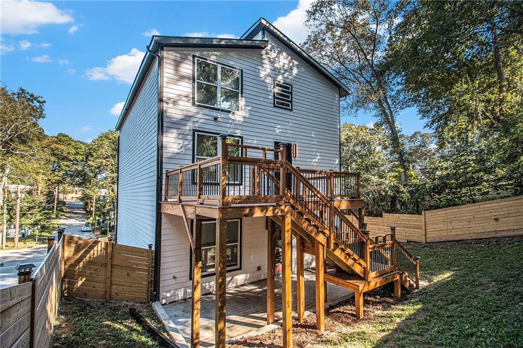 608 S Evelyn Place NW