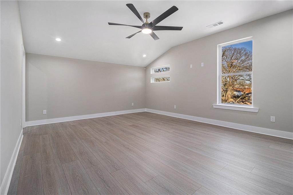 608 S Evelyn Place NW