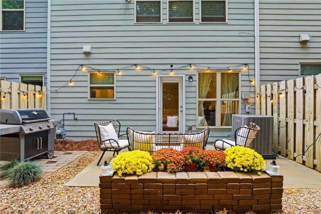 2441 Norwood Park Crossing