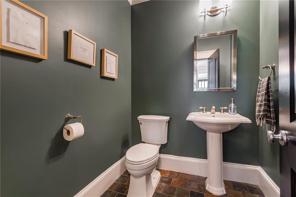 495 Greenwood Avenue NE