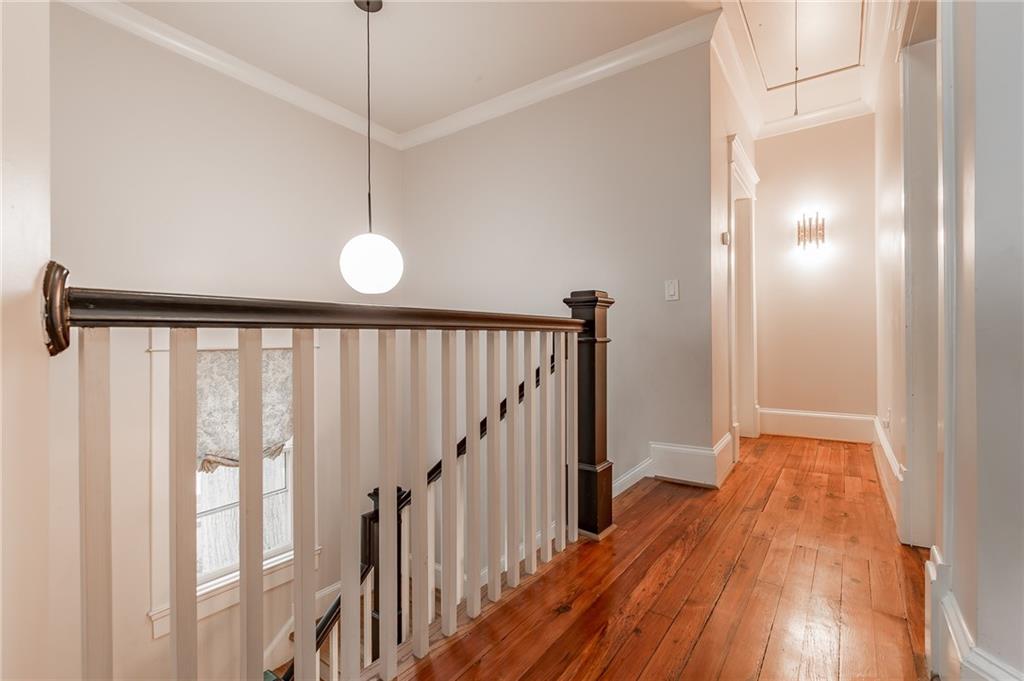 495 Greenwood Avenue NE