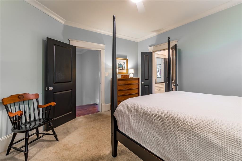 495 Greenwood Avenue NE