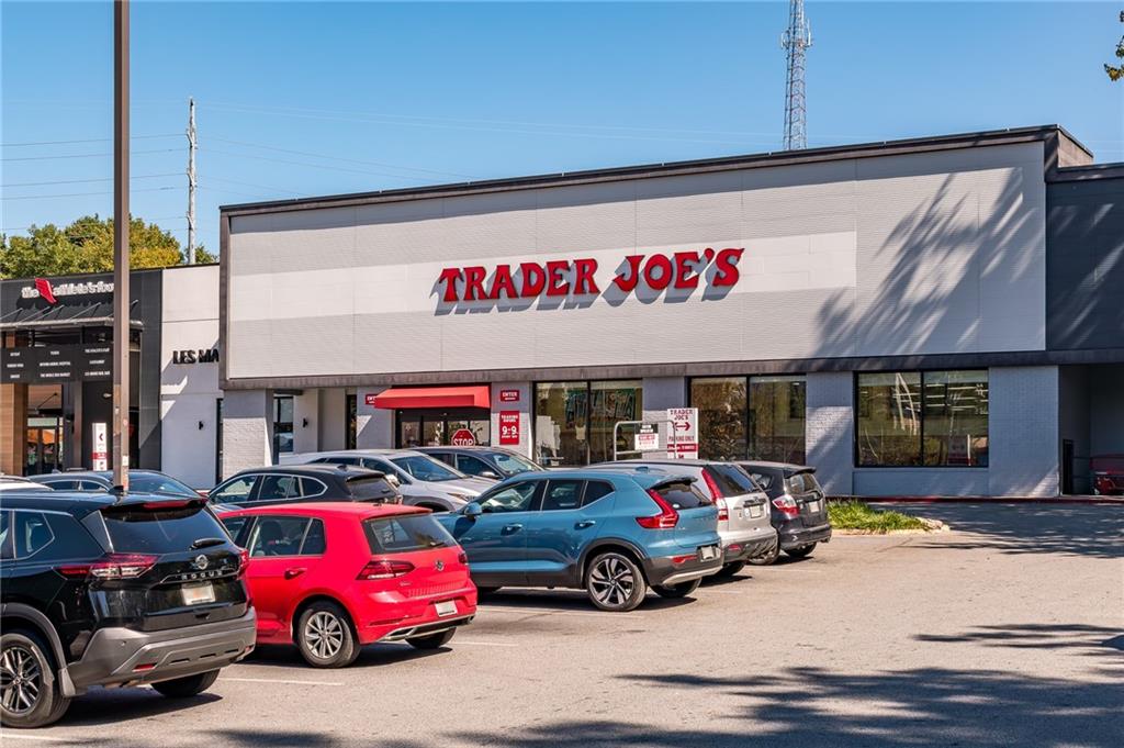 495 Greenwood Avenue NE