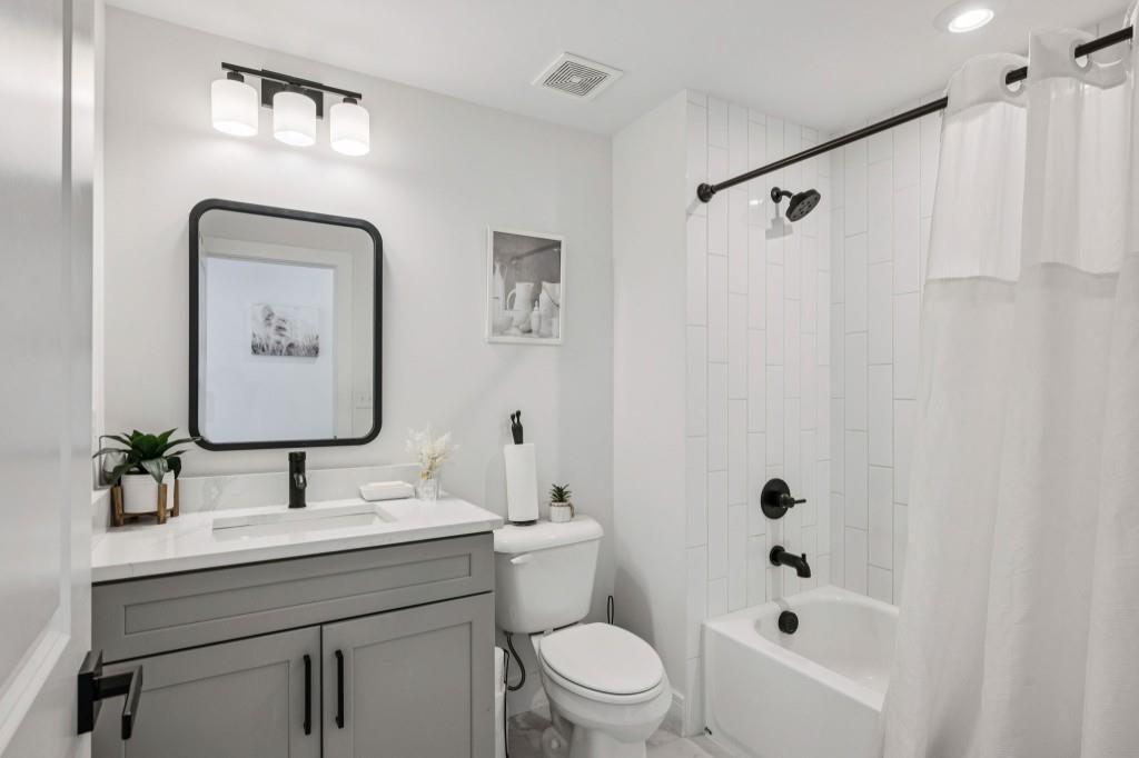 2432 Kelly Lake Drive