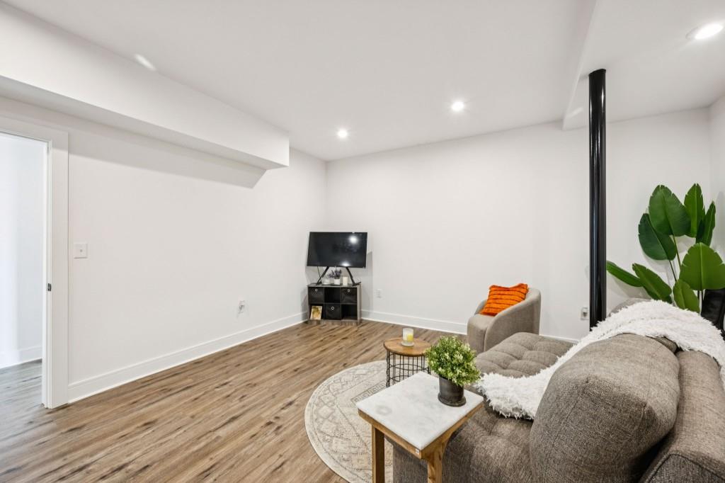 2432 Kelly Lake Drive