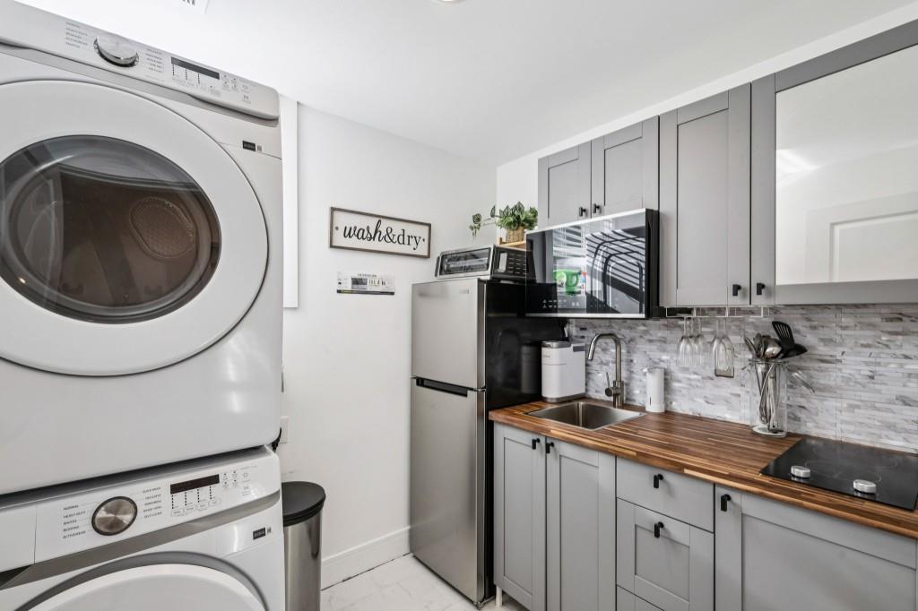 2432 Kelly Lake Drive